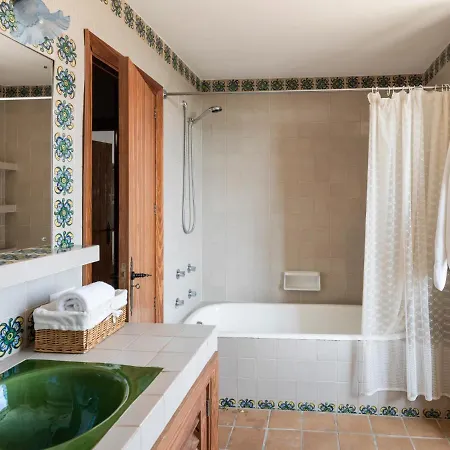 Holiday Finca Biniatzar